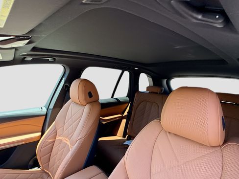New 2026 BMW X5 xDrive40i w/ M Sport Package AWD/4WD image 27