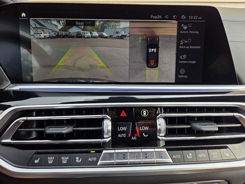 Used 2021 BMW X7 xDrive40i w/ Executive Package 2 AWD/4WD image 24
