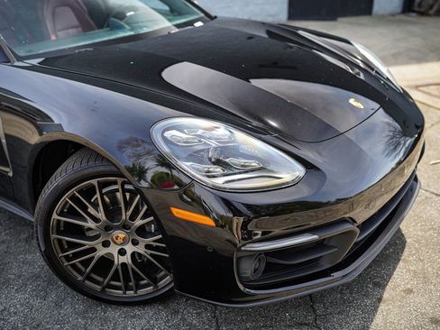 Used 2023 Porsche Panamera Platinum Edition image 8
