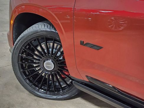 Used 2025 Cadillac Escalade V image 23