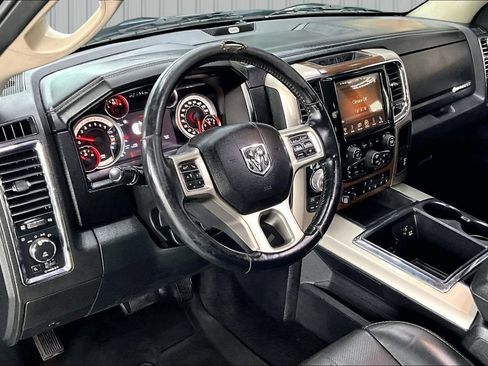 Used 2015 RAM 1500 Laramie AWD/4WD image 17