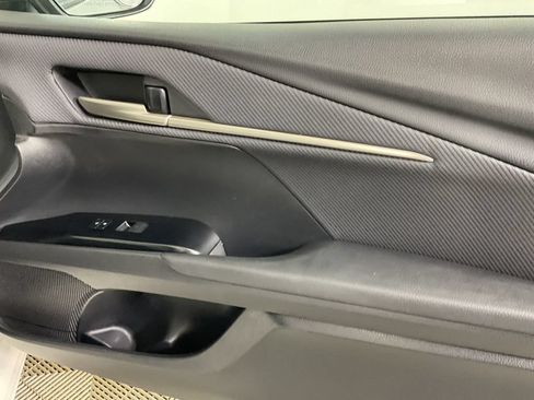 Used 2025 Toyota Camry SE FWD image 23