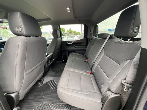 Used 2023 Chevrolet Silverado 1500 LT AWD/4WD image 21