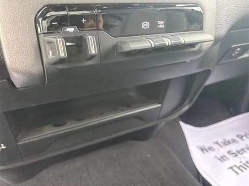 Used 2024 RAM 2500 Big Horn image 28