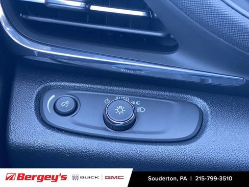 Certified 2024 Buick Envista Preferred w/ Convenience I Package image 21