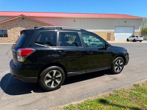 Used 2018 Subaru Forester 2.5i Premium w/ Popular Package #3A AWD/4WD image 4