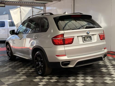 Used 2013 BMW X5 xDrive50i w/ Sport Activity Pkg AWD/4WD image 4