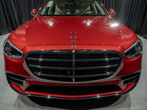 New 2026 Mercedes-Benz S 580 4MATIC Sedan image 2