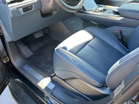 New 2026 Cadillac Escalade IQ Luxury 2 w/ LPO, Floor Liner Package AWD/4WD image 30