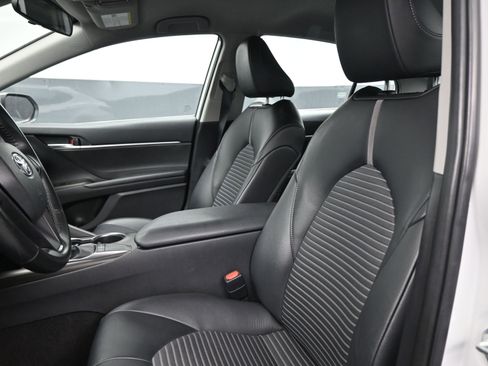 Certified 2023 Toyota Camry SE image 17