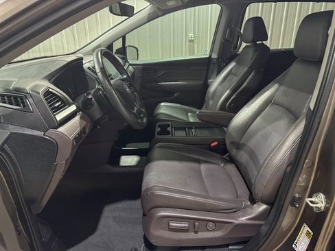 Used 2018 Honda Odyssey EX-L image 16