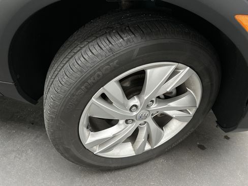 Used 2024 Buick Encore GX Preferred w/ Comfort Package AWD/4WD image 11