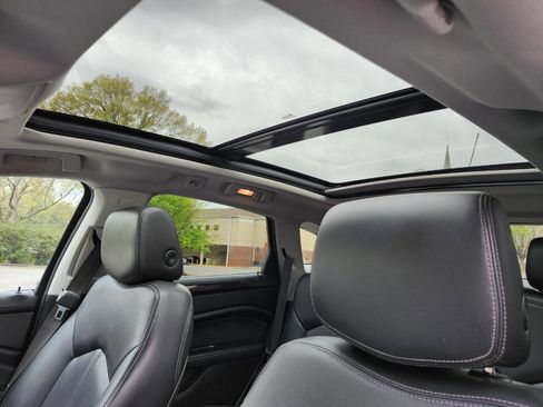 Used 2016 Cadillac SRX Luxury image 11