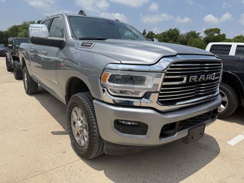 Used 2024 RAM 2500 Laramie AWD/4WD image 7