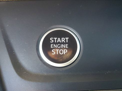 Used 2025 Audi Q3 2.0T Premium w/ Convenience Package image 28