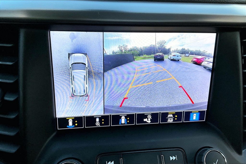 Used 2023 GMC Acadia AT4 w/ Technology Package AWD/4WD image 15