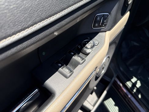 Used 2024 Ford Expedition Max Limited RWD image 15