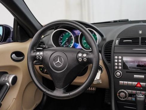 Used 2006 Mercedes-Benz SLK 350 image 4