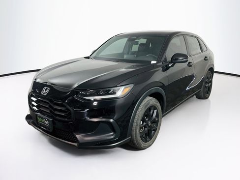 Used 2023 Honda HR-V Sport image 3