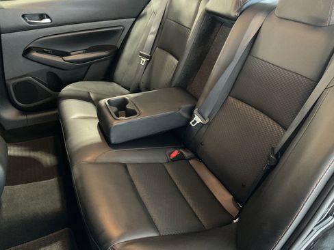 Used 2024 Nissan Altima 2.5 SR FWD image 35