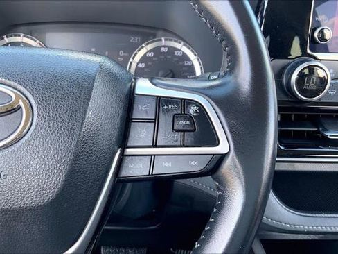 Certified 2024 Toyota Highlander LE image 24