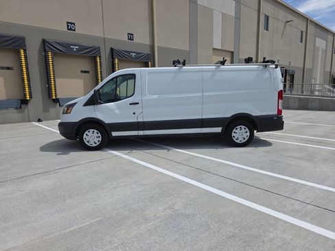 Used 2017 Ford Transit 150 148 Low Roof RWD image 1