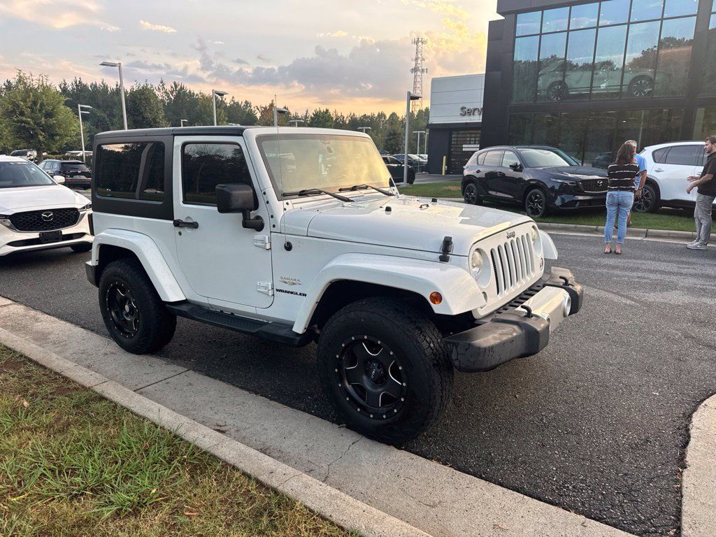 Used 2014 Jeep Wrangler Sahara w/ Connectivity Group AWD/4WD image 2