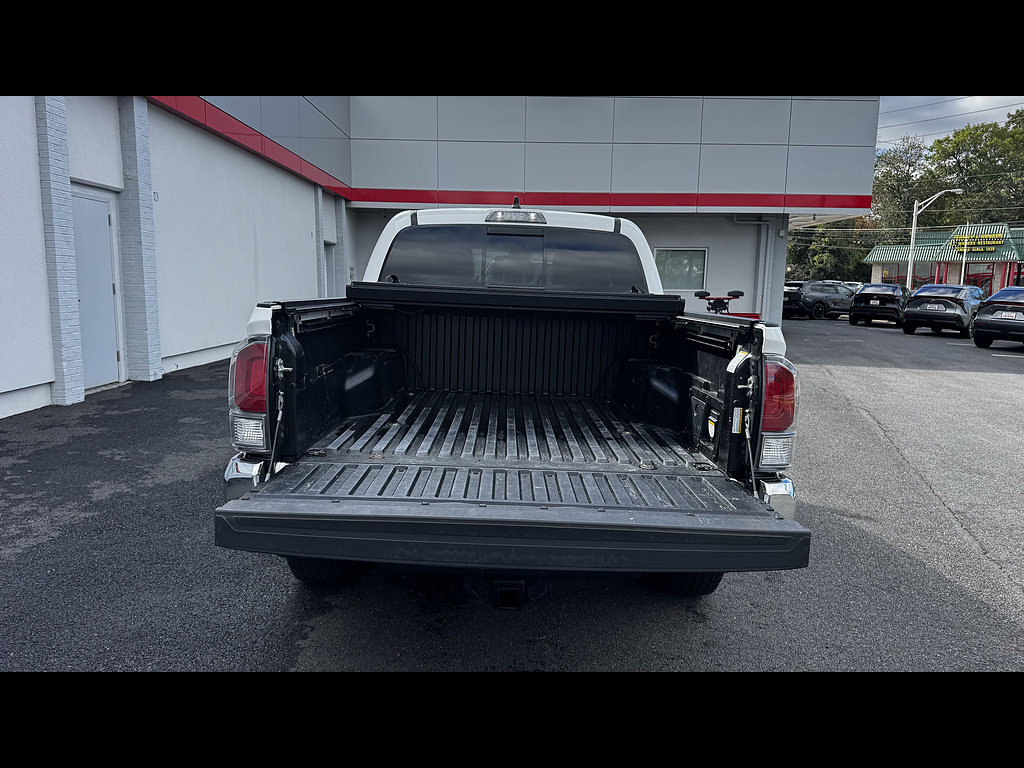 Certified 2023 Toyota Tacoma TRD Sport AWD/4WD image 10