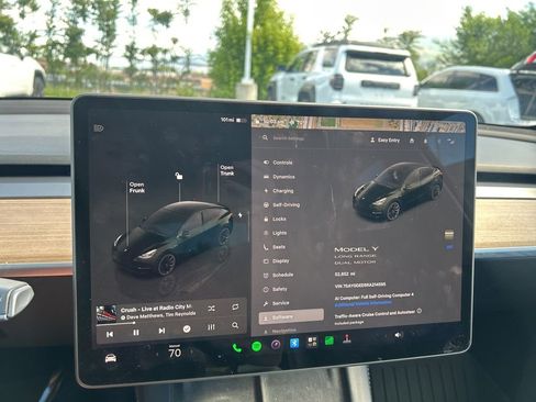 Used 2024 Tesla Model Y Long Range AWD/4WD image 26