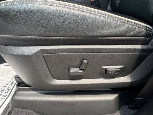 Certified 2026 RAM 3500 Laramie AWD/4WD image 11
