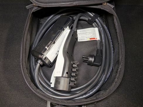 Used 2024 Kia EV9 Land image 6