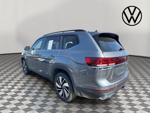 Used 2024 Volkswagen Atlas SE image 5