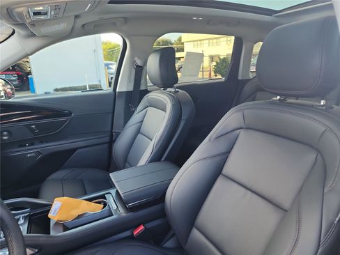 New 2026 Lincoln Nautilus Premier w/ Equipment Group 102A image 14