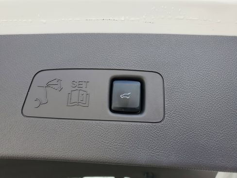 Certified 2022 Lincoln Corsair Standard image 9