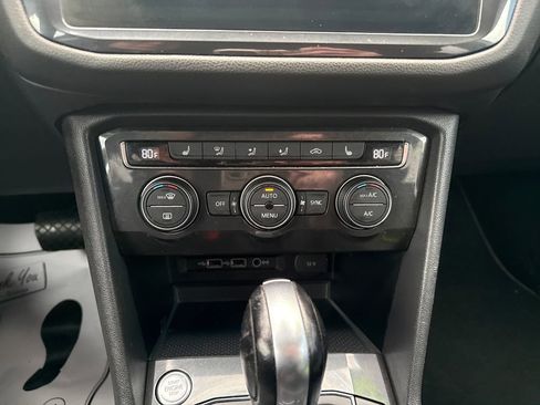 Used 2018 Volkswagen Tiguan SE image 21