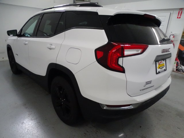 Certified 2024 GMC Terrain AT4 w/ Tech Package AWD/4WD image 18