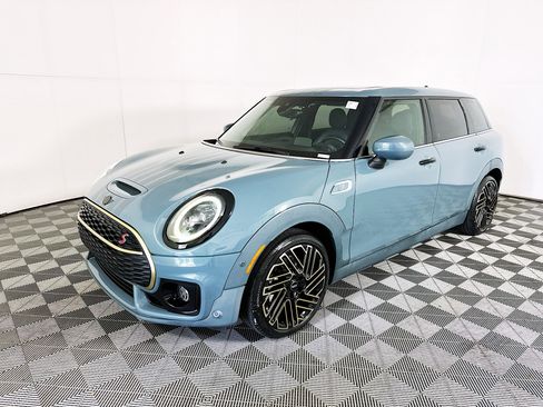 Used 2024 MINI Cooper Clubman S w/ MINI Untold Edition image 7