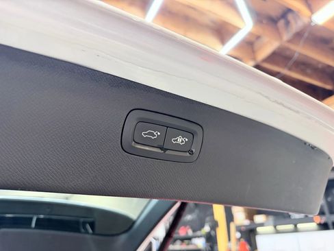 Used 2019 Volvo XC90 T5 R-Design w/ Advanced Package image 31