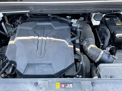 Used 2024 Kia Carnival SX Prestige FWD image 12