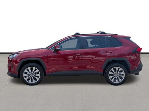 Used 2025 Toyota RAV4 XLE Premium FWD image 8