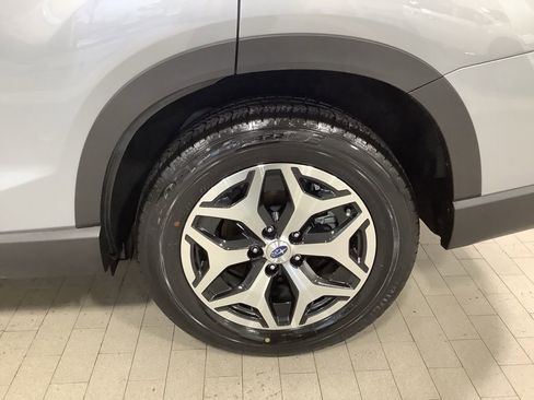 Certified 2023 Subaru Forester Premium image 10