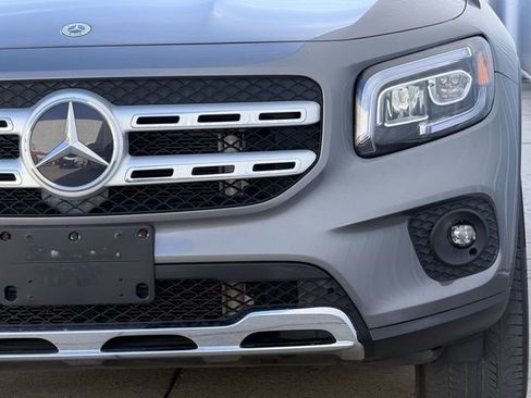 Used 2022 Mercedes-Benz GLB 250 image 8