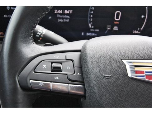 Used 2025 Cadillac XT4 Premium Luxury FWD image 14