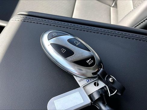 Used 2025 Hyundai Santa Fe XRT AWD/4WD image 11