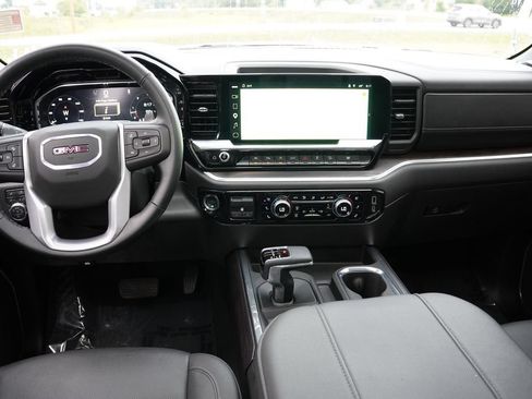 Used 2025 GMC Sierra 1500 SLT w/ SLT Premium Plus Package AWD/4WD image 21