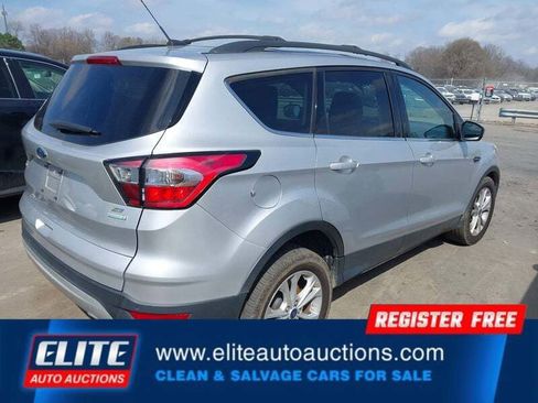 Used 2017 Ford Escape SE w/ SE Leather Comfort Package image 8