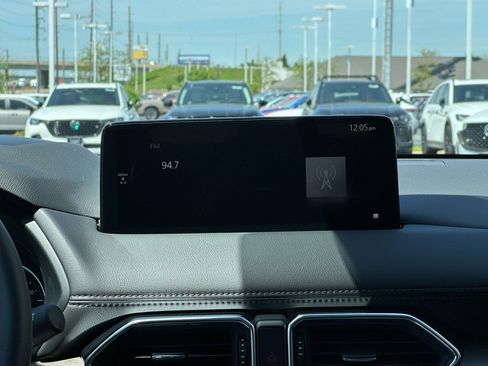 New 2025 MAZDA CX-5 Signature image 11