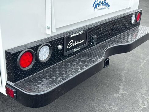 New 2026 Ford F250 XL w/ XL Chrome Package RWD image 7