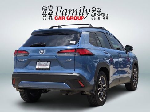 Used 2026 Toyota Corolla Cross XLE FWD image 4