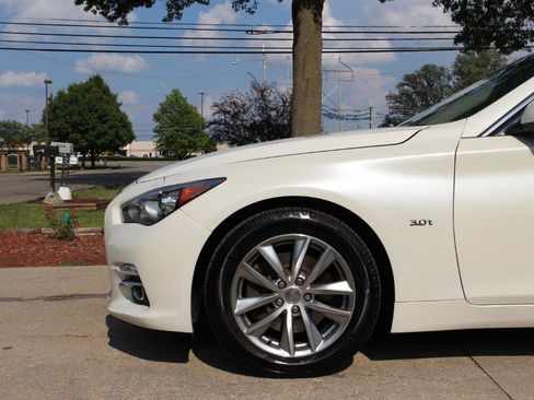 Used 2017 INFINITI Q50 3.0t Premium w/ 3.0T Premium Plus Package AWD/4WD image 47